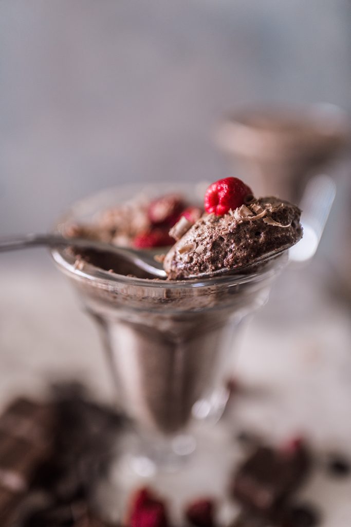 close up of spoonful of vegan chocolate mousse recipe that is gluten free