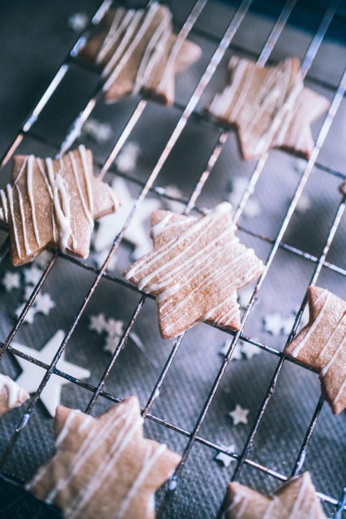 finished white chocolate salted caramel cookies on cooling tray