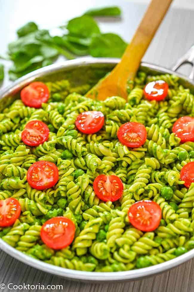 Photo of pasta with spinach sauce one of the best vegan recipes for kids