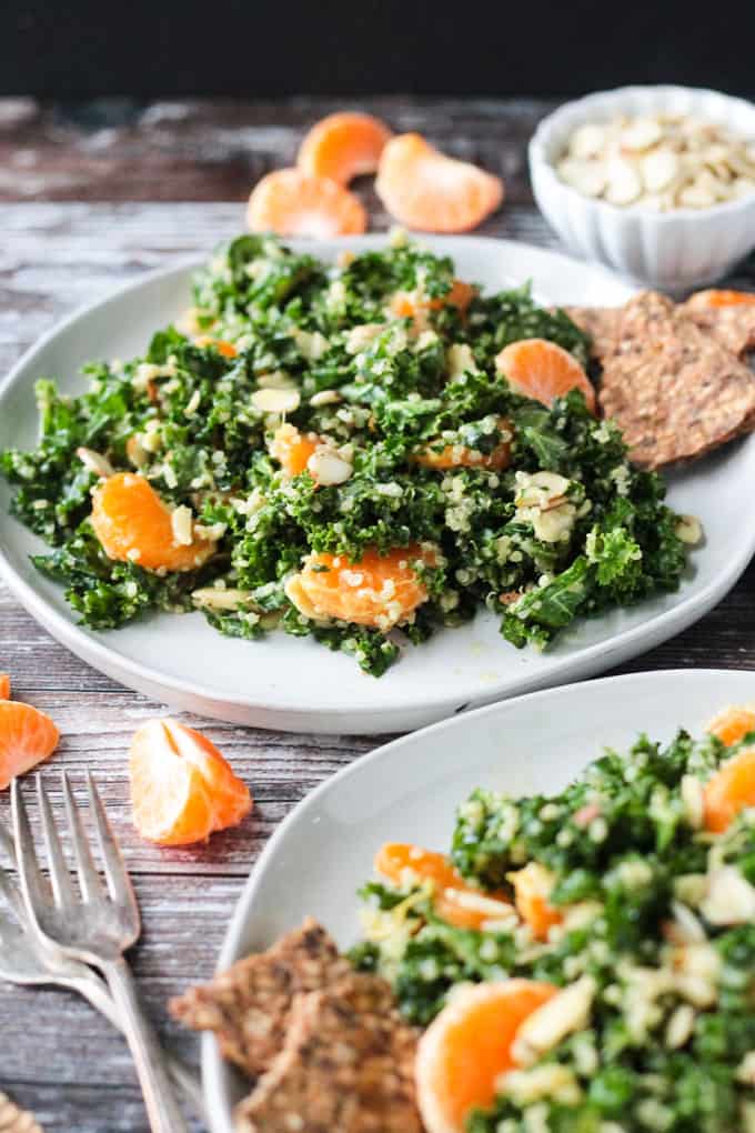 This kale and quinoa salad is so easy and super delicious!