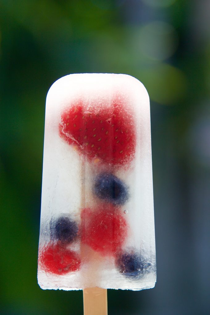 This fun popsicles are great for the 4th of July