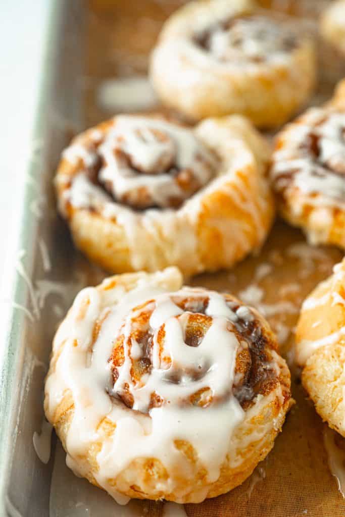 vegan cinnamon rolls made with puff pastry and sugar glaze