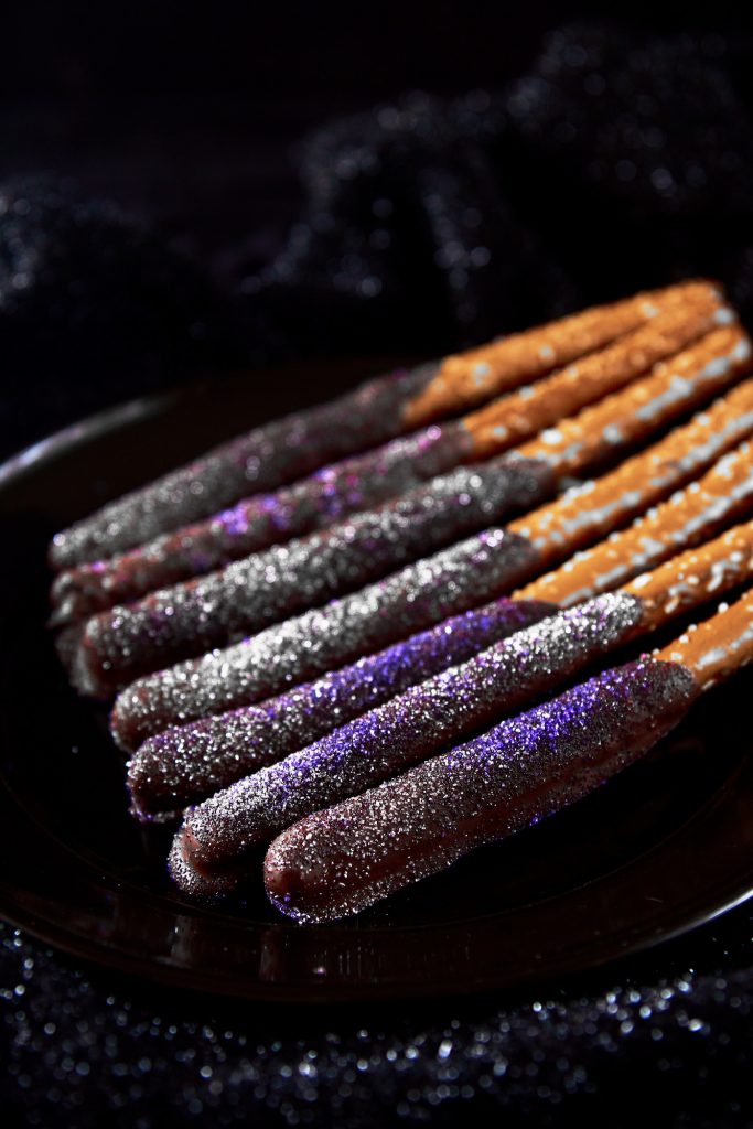 Hocus Pocus sparkly Halloween pretzels