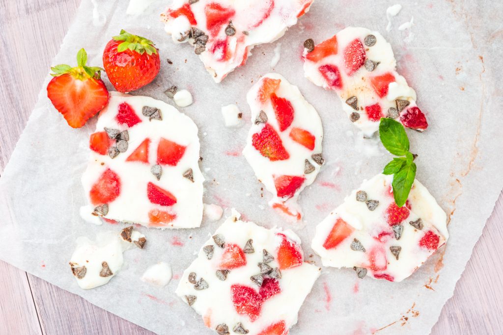 frozen yogurt bark with berries and mint