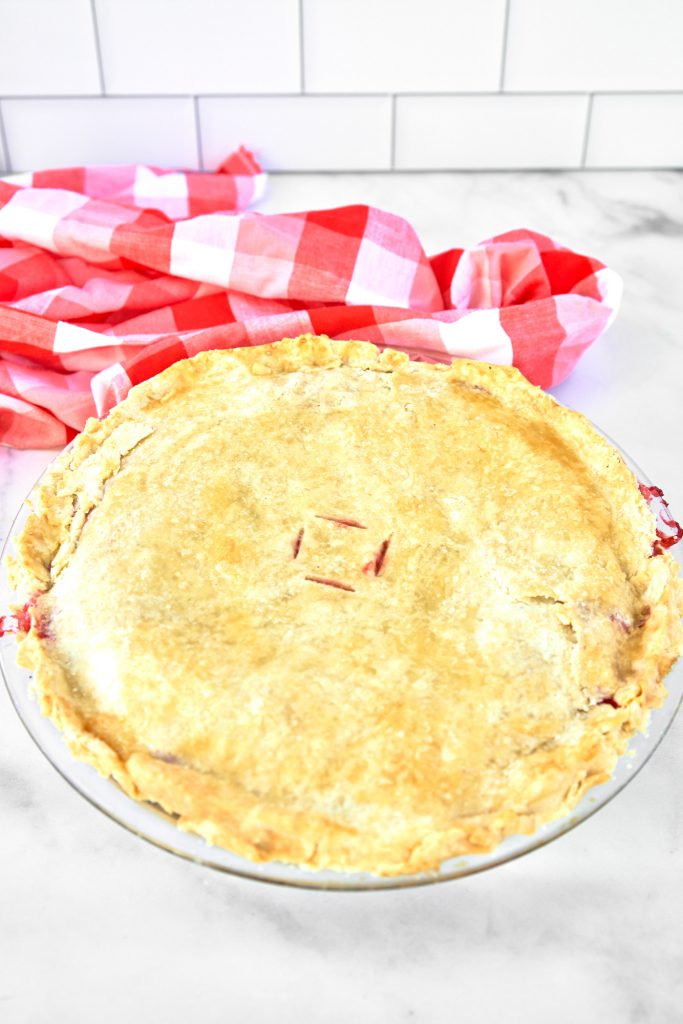 vegan cherry pie cooked and out of the oven