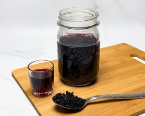 3-Ingredient Vegan Elderberry Syrup Recipe (Potent Cold + Flu Remedy ...