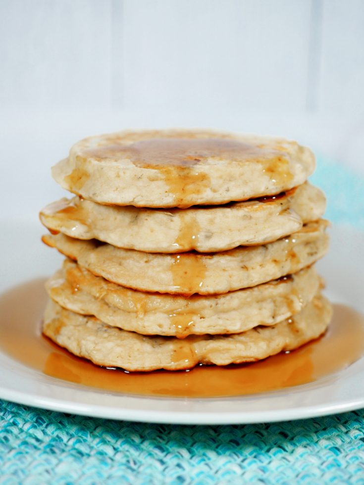 5-Ingredient Vegan Banana Pancakes - Wow, It's Veggie?!