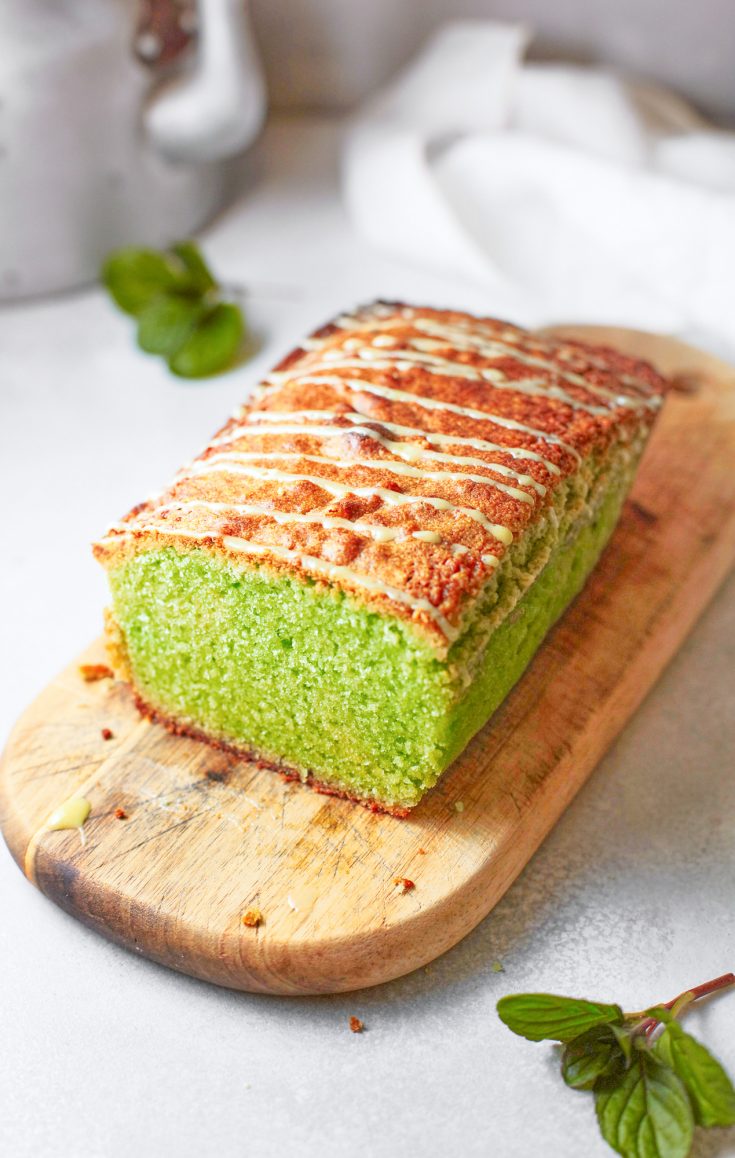 vegan matcha cake on cutting board