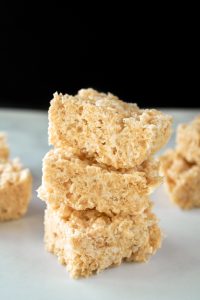 Classic Vegan Rice Krispie Treats (Step-By-Step) - Wow, It's Veggie?!