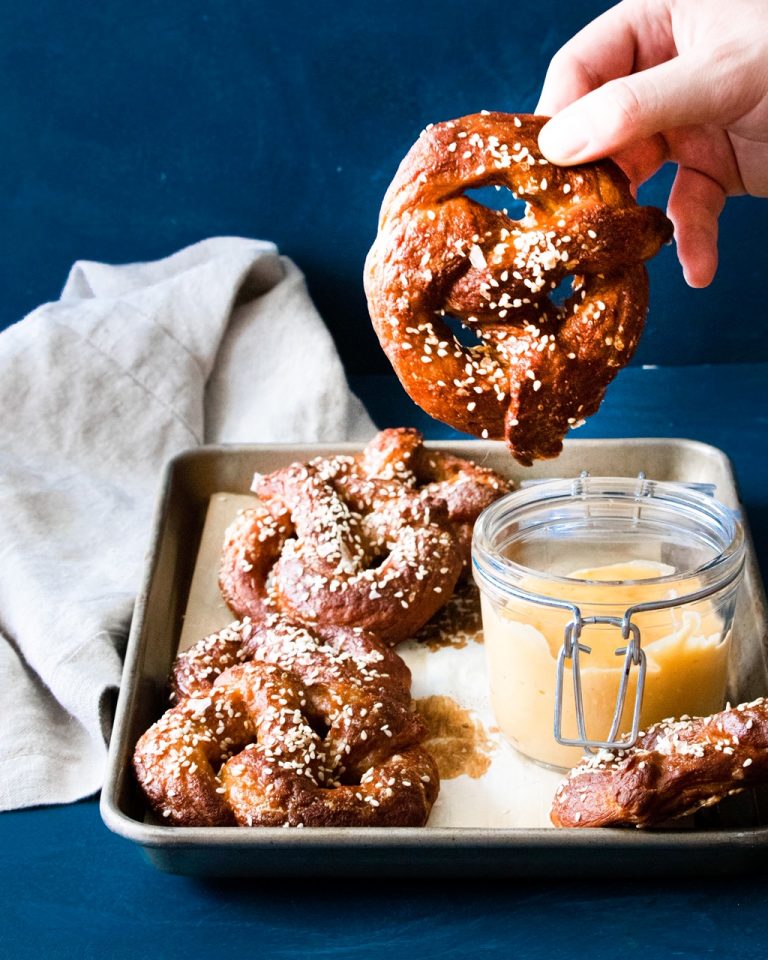 Easy Vegan Soft Pretzel Recipe Wow, It's Veggie?!