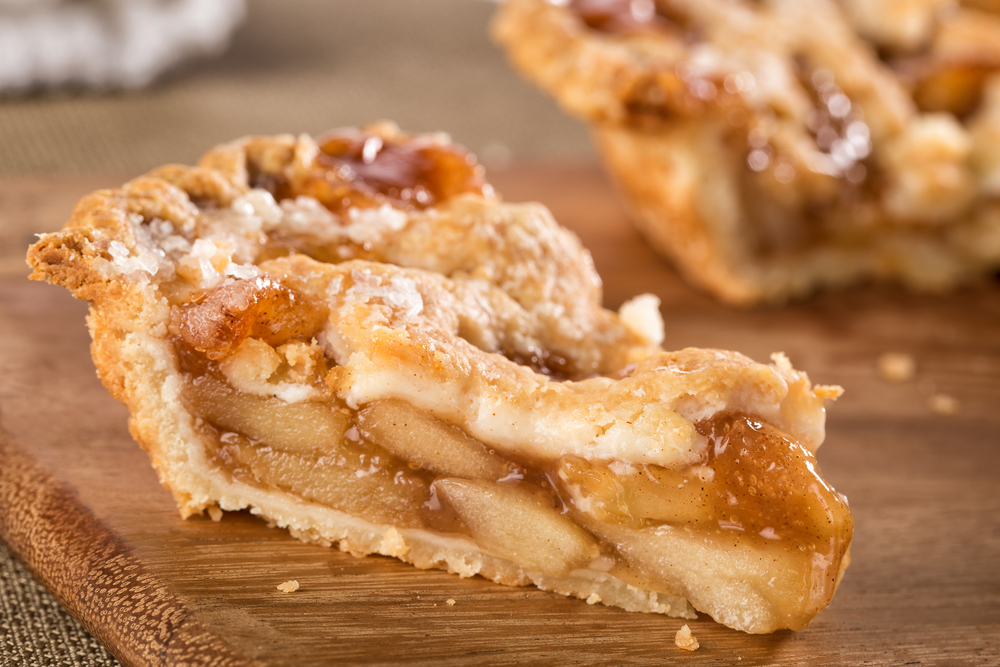 A piece of apple pie. It looks delicious.    